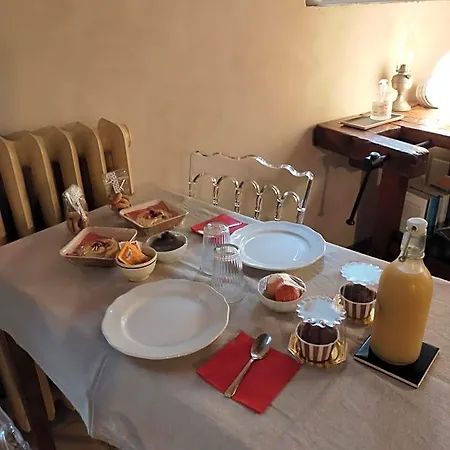 فندق مبيت وإفطار Tambien 3*